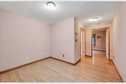 33 Pond Lane, Levittown, NY 11756 - Photo 11