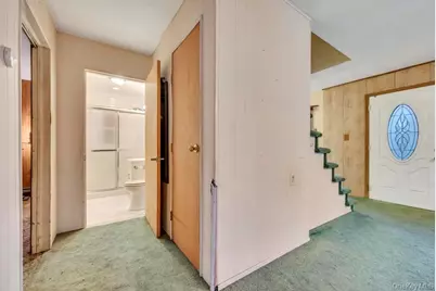 33 Pond Lane, Levittown, NY 11756 - Photo 5