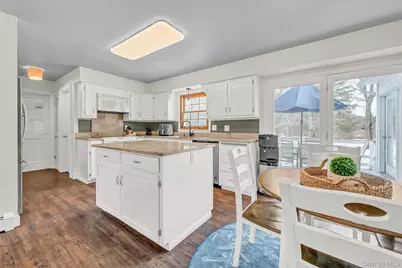 6 Eisenhower Court, Hopewell Junction, NY 12533 - Photo 5