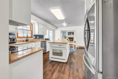 6 Eisenhower Court, Hopewell Junction, NY 12533 - Photo 15