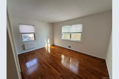 86 McLoughlin Street #B, Glen Cove, NY 11542 - Photo 9