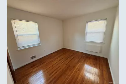 86 McLoughlin Street #B, Glen Cove, NY 11542 - Photo 11