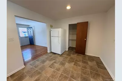 86 McLoughlin Street #B, Glen Cove, NY 11542 - Photo 7