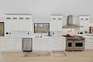 111 Mill River Rd, Upper Brookville, NY 11771 - Photo 9