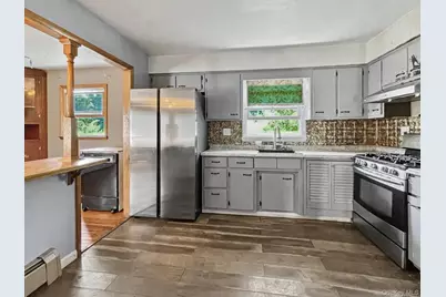 225 Monhagen Avenue, Middletown, NY 10940 - Photo 5