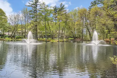 124 Foxwood Drive, Jericho, NY 11753 - Photo 31