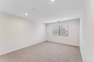 124 Foxwood Dr, Jericho, NY 11753 - Photo 21