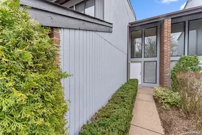 124 Foxwood Drive, Jericho, NY 11753 - Photo 25