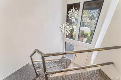 124 Foxwood Drive, Jericho, NY 11753 - Photo 11