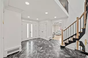 20 Algonquin Cir, Airmont, NY 10952 - Photo 7