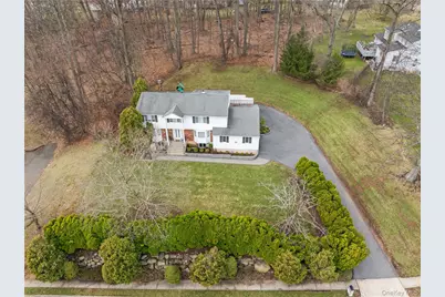 20 Algonquin Circle, Airmont, NY 10952 - Photo 1