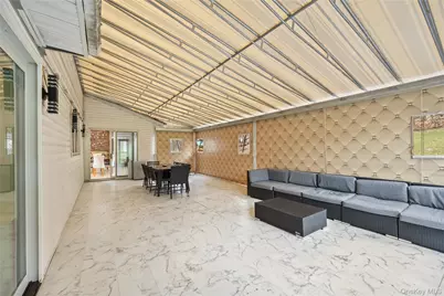 20 Algonquin Circle, Airmont, NY 10952 - Photo 21