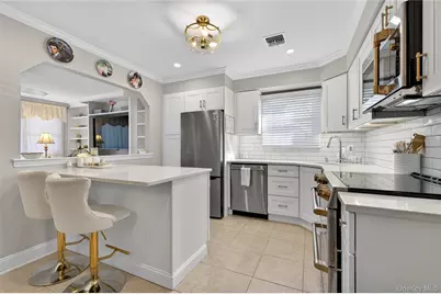 1 Atlantic Avenue #Apt 35, Farmingdale, NY 11735 - Photo 11