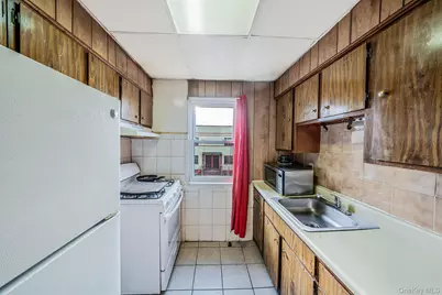 10229 184th Street, Hollis, NY 11423 - Photo 23