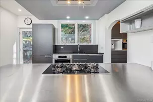 61 Pinecrest Dr, Hastings on Hudson, NY 10706 - Photo 19