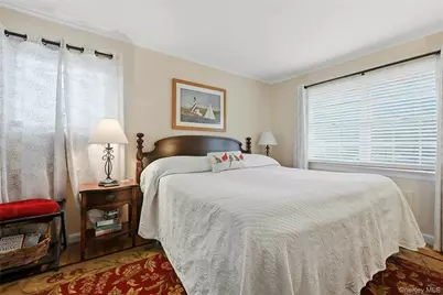 49 Washington Street, Sayville, NY 11782 - Photo 15