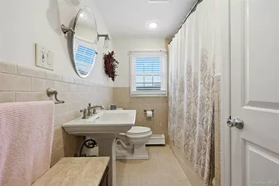 49 Washington Street, Sayville, NY 11782 - Photo 21