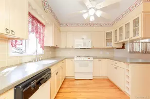 100 Marine St, Bronx, NY 10464 - Photo 9