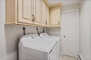 29 Winter Ln, Dix Hills, NY 11746 - Photo 31