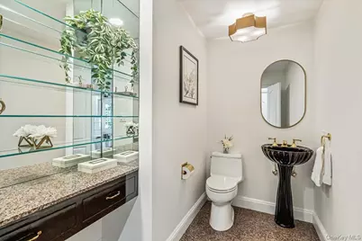 29 Winter Lane, Dix Hills, NY 11746 - Photo 19