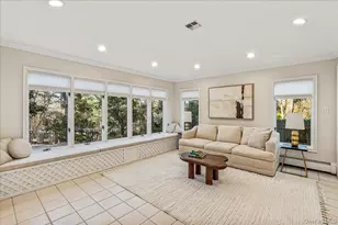 29 Winter Ln, Dix Hills, NY 11746 - Photo 17