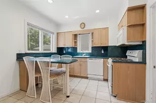 1372 Hollywood Ave, Bronx, NY 10461 - Photo 9