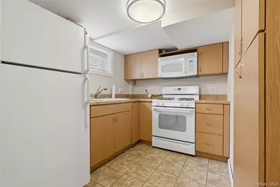 1372 Hollywood Avenue, Bronx, NY 10461 - Photo 25