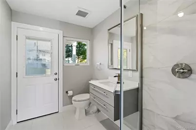 6 Adrienne Drive, Old Bethpage, NY 11804 - Photo 7