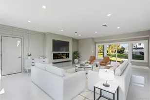 6 Adrienne Dr, Old Bethpage, NY 11804 - Photo 9