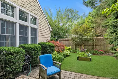 550 Nassau Boulevard, West Hempstead, NY 11552 - Photo 23