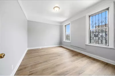 2712 Holland Avenue, Bronx, NY 10467 - Photo 11