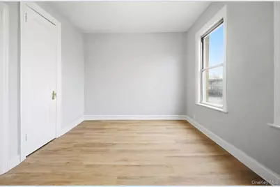 2712 Holland Avenue, Bronx, NY 10467 - Photo 13