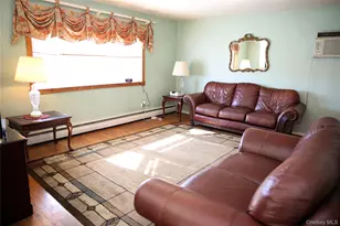 250 Wyona Ave, Lindenhurst, NY 11757 - Photo 5