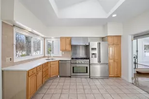 11 Old Post Rd E, Port Jefferson, NY 11777 - Photo 3