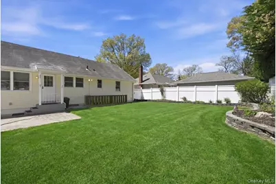 2937 Morgan Drive, Wantagh, NY 11793 - Photo 31