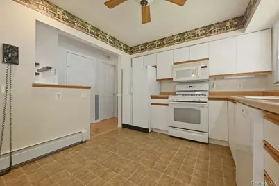 2937 Morgan Drive, Wantagh, NY 11793 - Photo 15