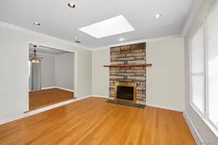 209 Brompton Rd, Garden City, NY 11530 - Photo 3