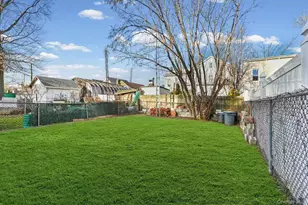 18-14 120th St, College Point, NY 11356 - Photo 33