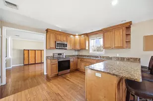 63 Pinedale Ave, Farmingville, NY 11738 - Photo 13