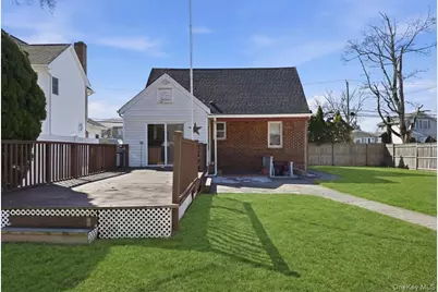 120 Linwood Avenue, North Bellmore, NY 11710 - Photo 23