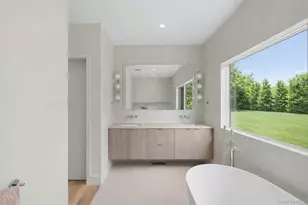 32 School St, East Hampton, NY 11937 - Photo 15