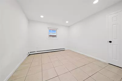 55 Schleigel Boulevard, Farmingdale, NY 11735 - Photo 11