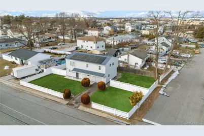 55 Schleigel Boulevard, Farmingdale, NY 11735 - Photo 31