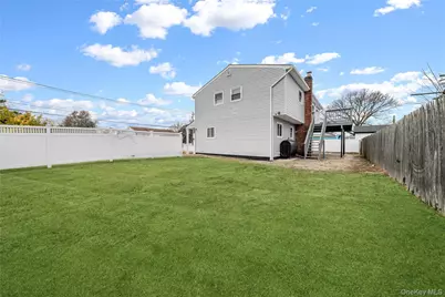 55 Schleigel Boulevard, Farmingdale, NY 11735 - Photo 29