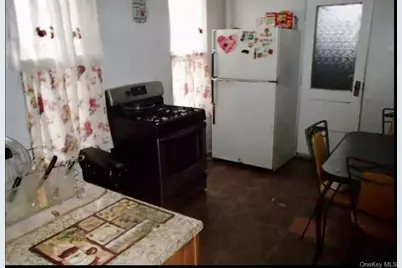 2515 Ericsson Street, East Elmhurst, NY 11369 - Photo 5