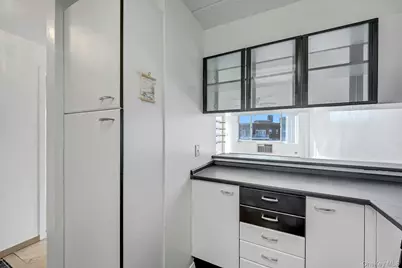 703 Pelham Road #412, New Rochelle, NY 10805 - Photo 11