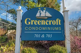 703 Pelham Rd, New Rochelle, NY 10805 - Photo 25