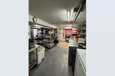 988 Manhattan Avenue, Brooklyn, NY 11222 - Photo 15