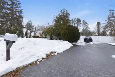 30 Middle Drive, Huntington, NY 11743 - Photo 21