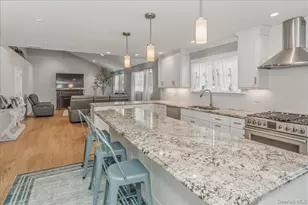 949 Union St, Bohemia, NY 11716 - Photo 11